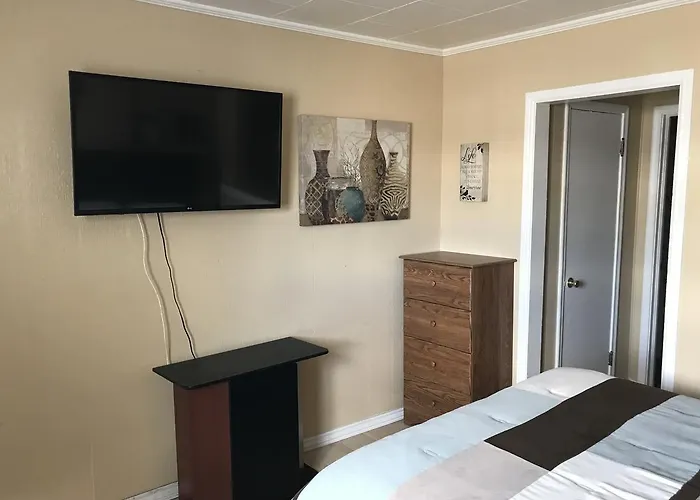 Economy Guest Village 2* 罗克斯普林斯
