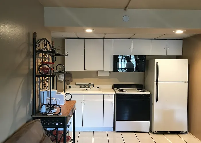 Motel Economy Guest Village 2*
